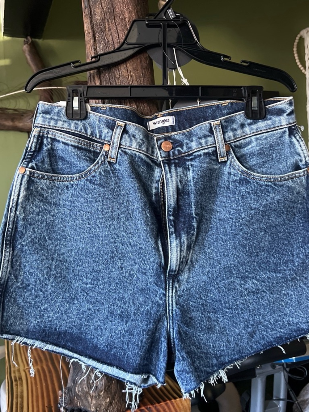 Wrangler festivals shorts Hidg Rise size 31
Brand new - Picture 9 of 9